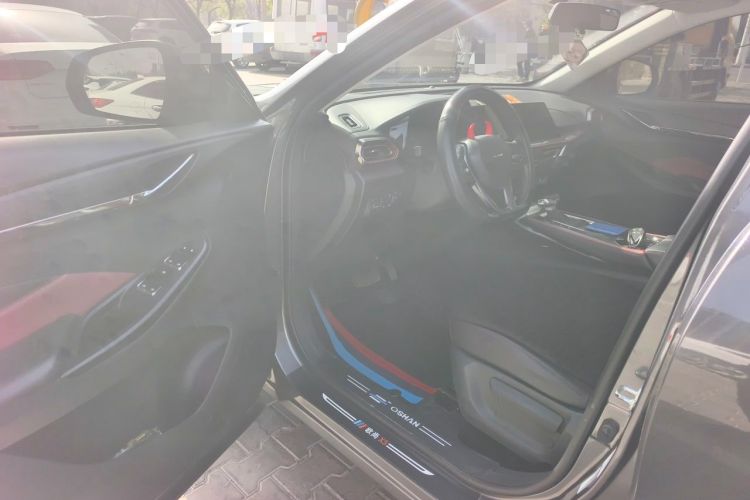 Used CHANGAN OSHAN X5 2021 1.5T DCT Prestige Edition Driver Seat