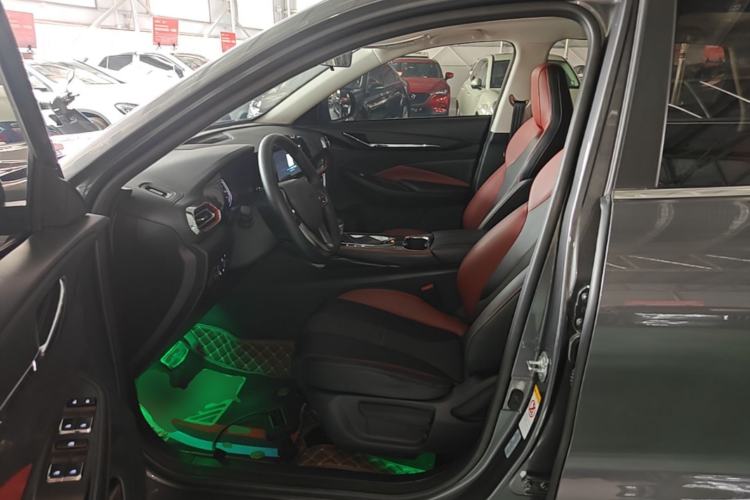 Used CHANGAN OSHAN X5 2021 1.5T DCT Prestige Edition Driver Seat