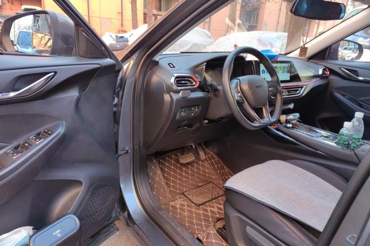 Used CHANGAN OSHAN X5 2021 1.6L CVT Luxury Model Driver Seat