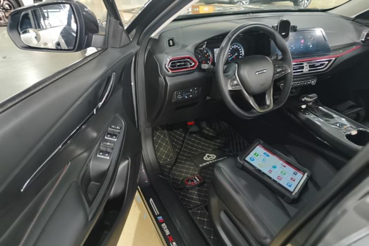 Used CHANGAN OSHAN X5 2021 Revised Version 1.5T DCT Luxury Edition Driver Seat