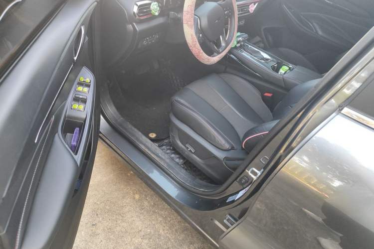 Used CHANGAN OSHAN X5 2021 1.5T DCT Flagship Edition Driver Seat