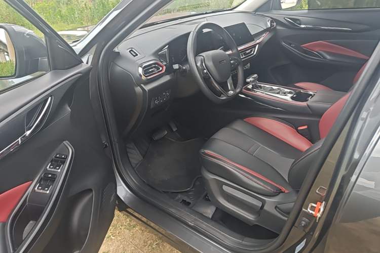Used CHANGAN OSHAN X5 2021 Revised Version 1.5T DCT Luxury Edition Driver Seat