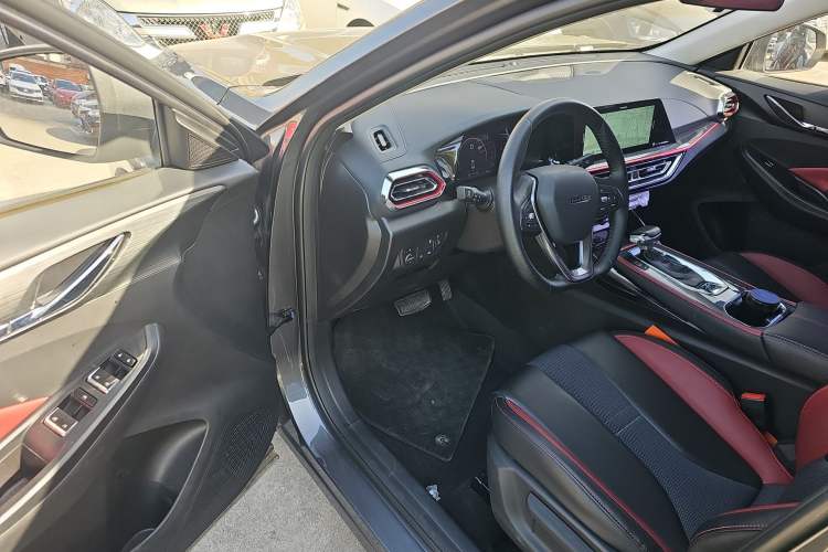 Used CHANGAN OSHAN X5 2021 1.5T DCT Prestige Edition Driver Seat
