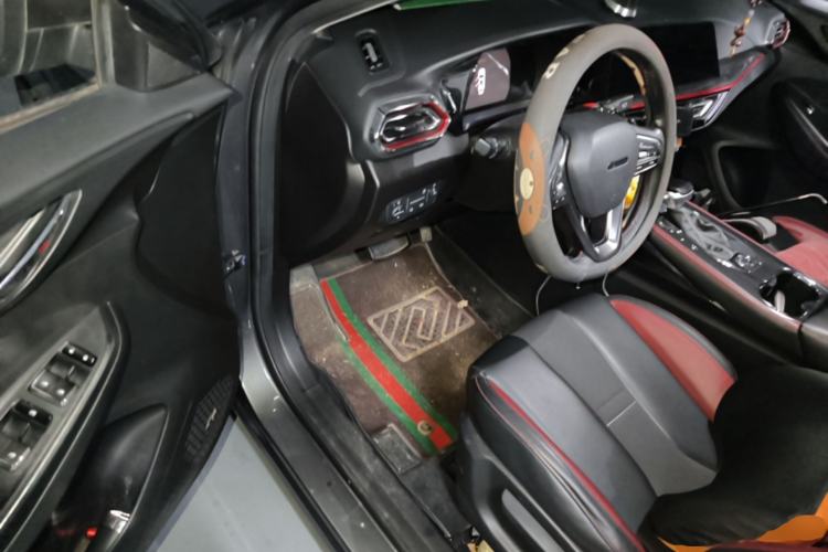 Used CHANGAN OSHAN X5 2021 1.5T DCT Prestige Edition Driver Seat