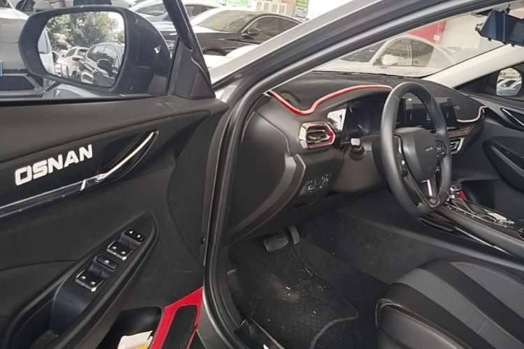 Used CHANGAN OSHAN X5 2021 1.6L CVT Luxury Model Driver Seat