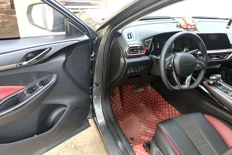 Used CHANGAN OSHAN X5 2021 Revised Version 1.5T DCT Luxury Edition Driver Seat