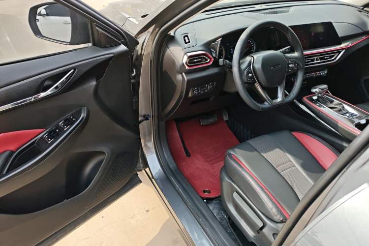 Used CHANGAN OSHAN X5 2021 Revised Version 1.5T DCT Luxury Edition Driver Seat