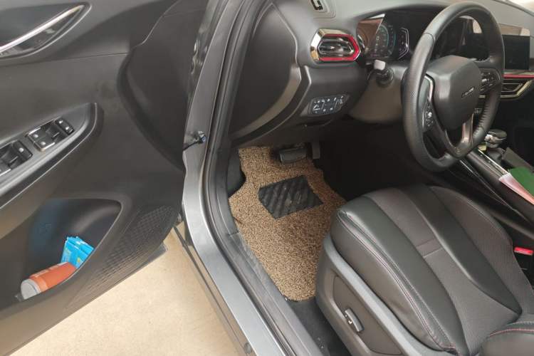 Used CHANGAN OSHAN X5 2021 1.5T DCT Flagship Edition Driver Seat