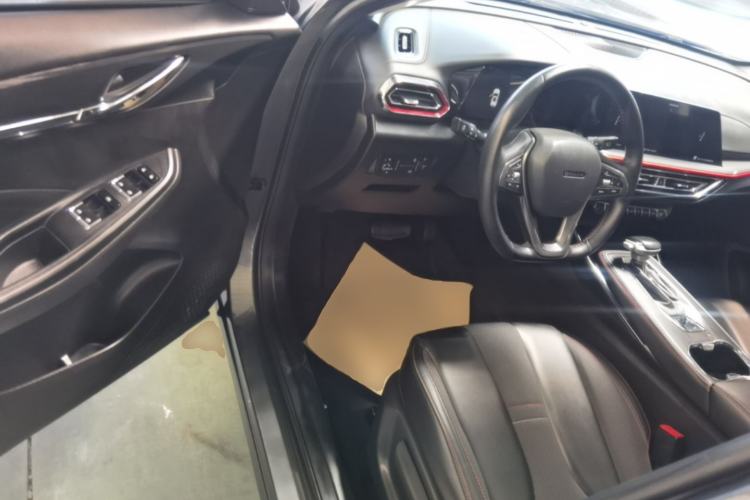 Used CHANGAN OSHAN X5 2021 1.6L CVT Luxury Model Driver Seat
