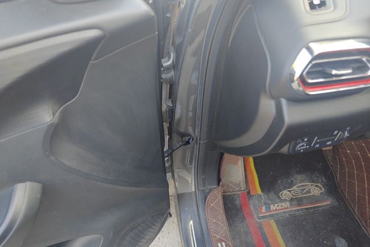 Used CHANGAN OSHAN X5 2021 1.5T DCT Luxury Edition Driver Seat