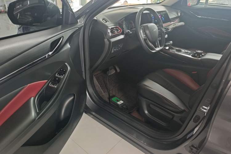 Used CHANGAN OSHAN X5 2021 1.5T DCT Prestige Edition Driver Seat