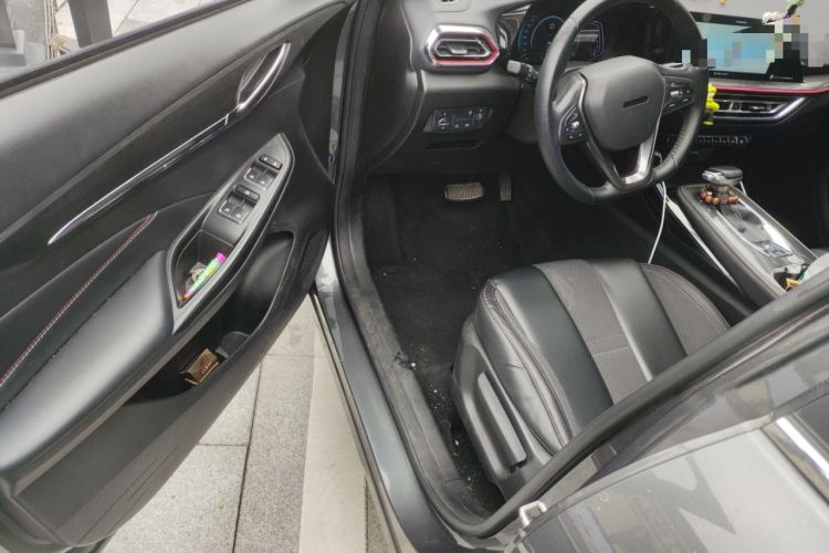 Used CHANGAN OSHAN X5 2021 1.5T DCT Prestige Edition Driver Seat
