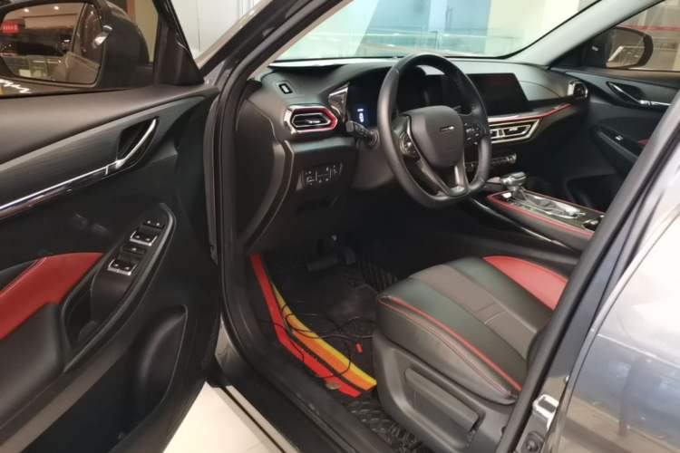 Used CHANGAN OSHAN X5 2021 Revised Version 1.5T DCT Luxury Edition Driver Seat