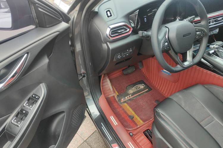 Used CHANGAN OSHAN X5 2021 Revised Version 1.5T DCT Luxury Edition Driver Seat