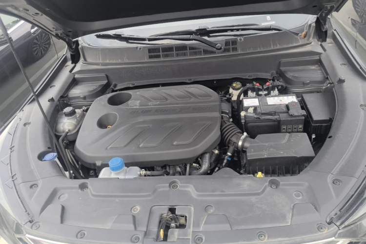 Used CHANGAN OSHAN X5 2021 Revised Version 1.5T DCT Luxury Edition Engine Bay