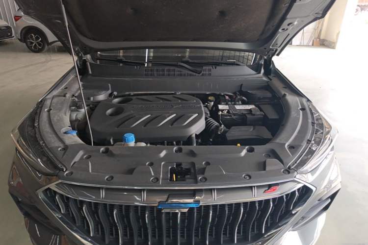 Used CHANGAN OSHAN X5 2021 1.5T DCT Flagship Edition Engine Bay
