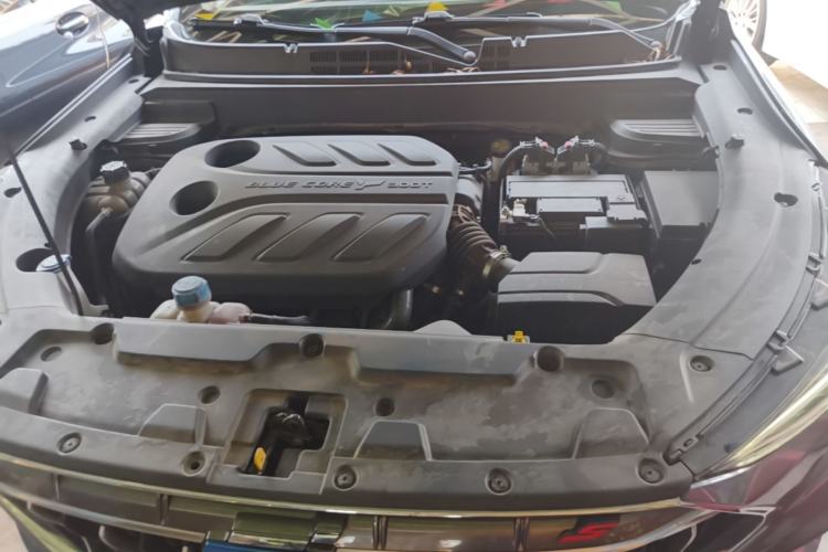 Used CHANGAN OSHAN X5 2021 1.5T DCT Flagship Edition Engine Bay