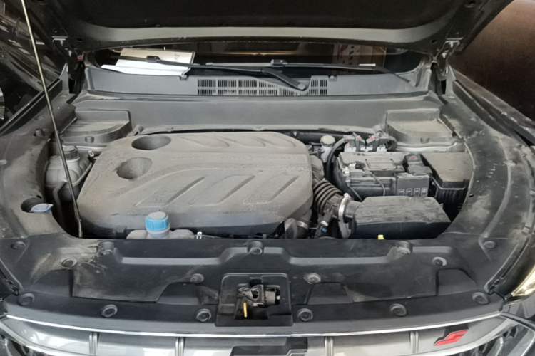 Used CHANGAN OSHAN X5 2021 1.5T DCT Prestige Edition Engine Bay