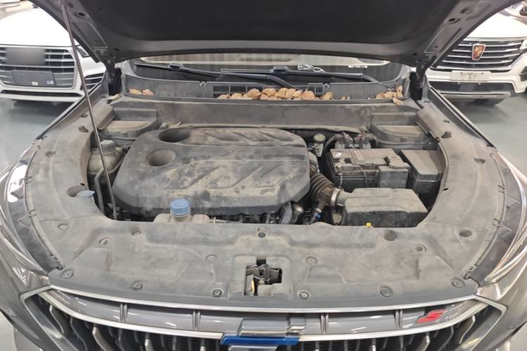 Used CHANGAN OSHAN X5 2021 1.5T DCT Prestige Edition Engine Bay