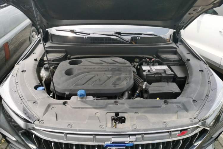Used CHANGAN OSHAN X5 2021 1.5T DCT Prestige Edition Engine Bay