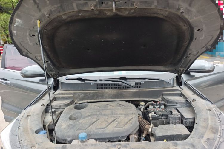 Used CHANGAN OSHAN X5 2021 1.5T DCT Prestige Edition Engine Bay