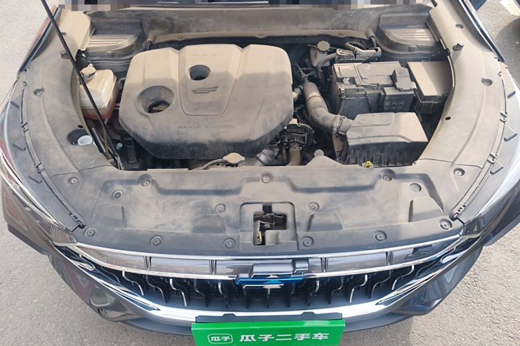 Used CHANGAN OSHAN X5 2021 1.6L CVT Comfort Model Engine Bay