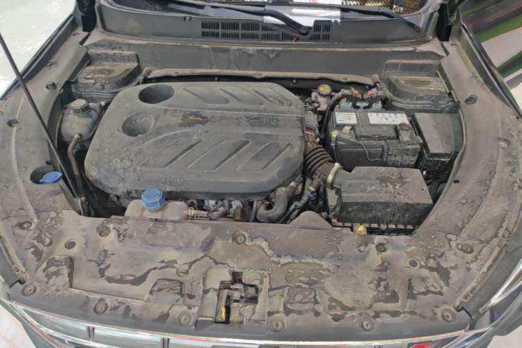 Used CHANGAN OSHAN X5 2021 1.5T DCT Flagship Edition Engine Bay