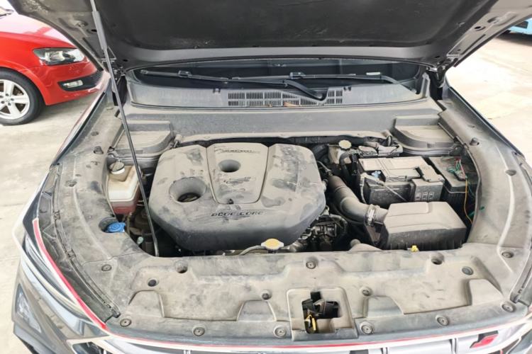 Used CHANGAN OSHAN X5 2021 1.6L CVT Youth Edition Engine Bay