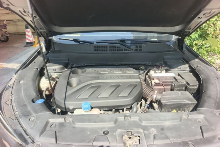 Used CHANGAN OSHAN X5 2021 1.5T DCT Prestige Edition Engine Bay