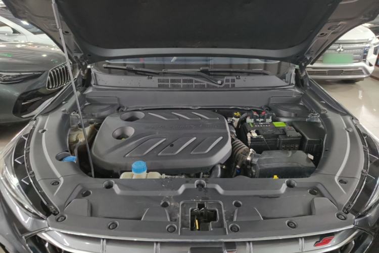 Used CHANGAN OSHAN X5 2021 1.5T DCT Flagship Edition Engine Bay