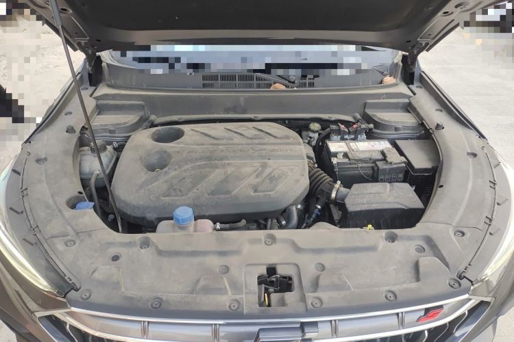 Used CHANGAN OSHAN X5 2021 1.5T DCT Prestige Edition Engine Bay