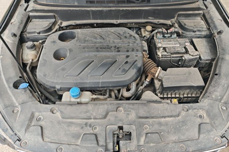 Used CHANGAN OSHAN X5 2021 1.5T DCT Prestige Edition Engine Bay