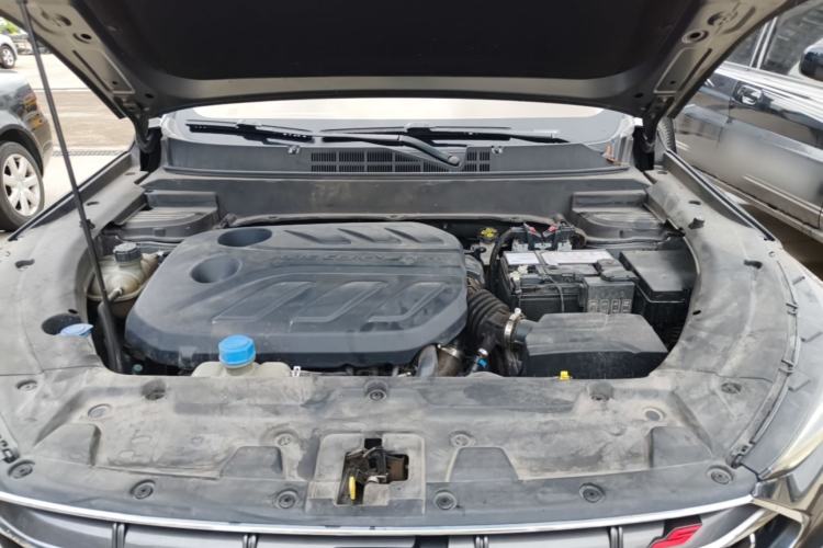 Used CHANGAN OSHAN X5 2021 1.5T DCT Prestige Edition Engine Bay