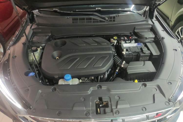 Used CHANGAN OSHAN X5 2021 1.5T DCT Flagship Edition Engine Bay