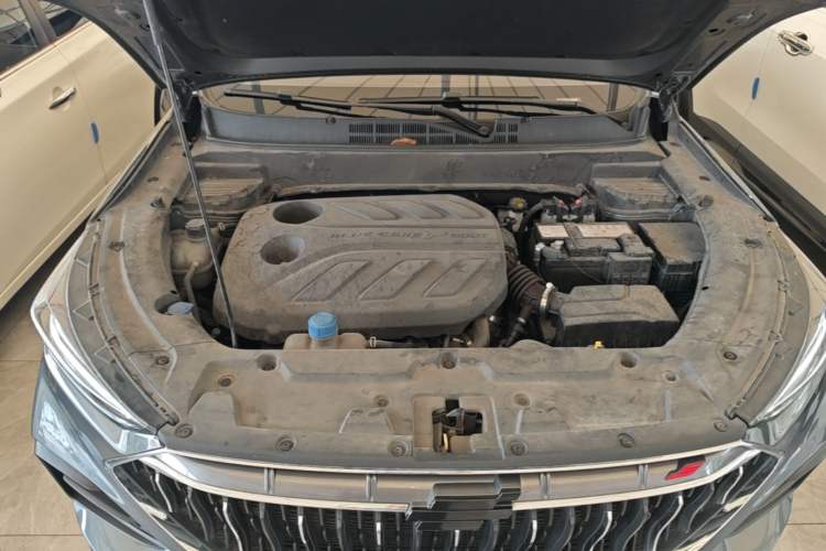 Used CHANGAN OSHAN X5 2021 1.5T DCT Flagship Edition Engine Bay