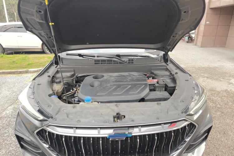 Used CHANGAN OSHAN X5 2021 1.5T DCT Prestige Edition Engine Bay