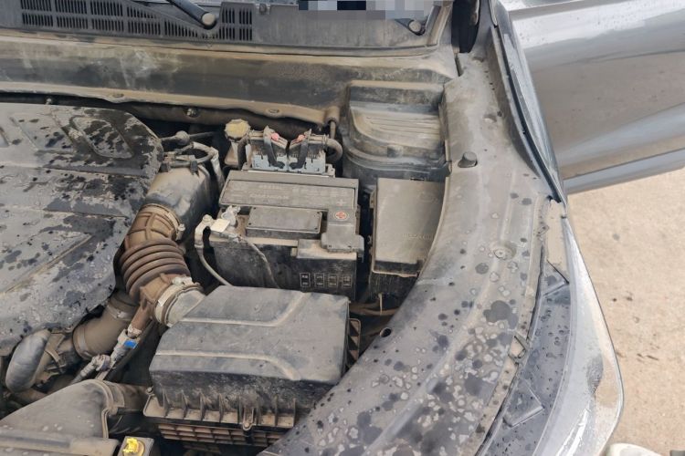 Used CHANGAN OSHAN X5 2021 1.5T DCT Luxury Edition Engine Bay Left