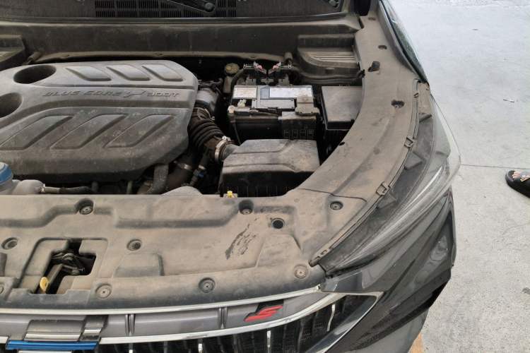 Used CHANGAN OSHAN X5 2021 1.5T DCT Prestige Edition Engine Bay Left