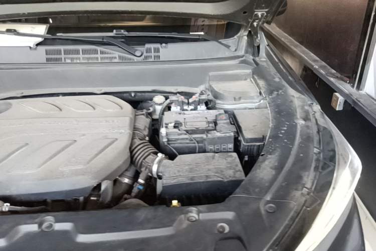 Used CHANGAN OSHAN X5 2021 1.5T DCT Prestige Edition Engine Bay Left
