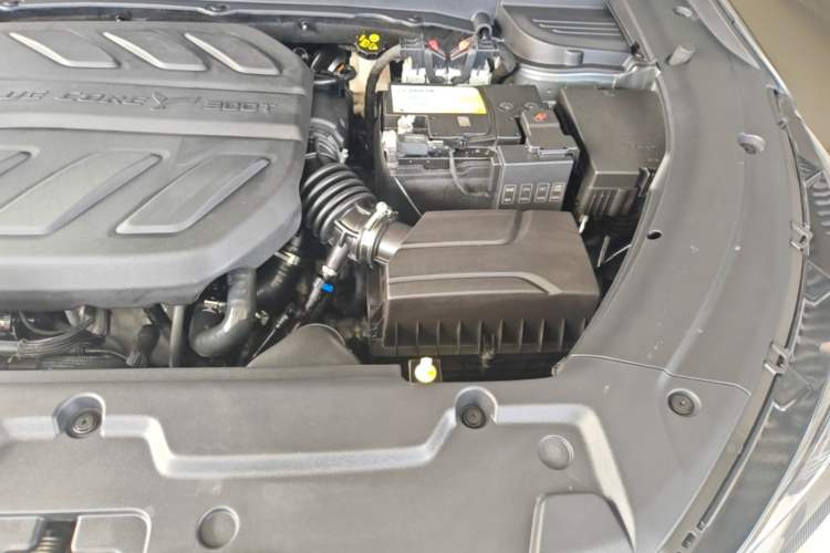 Used CHANGAN OSHAN X5 2021 1.5T DCT Flagship Edition Engine Bay Left