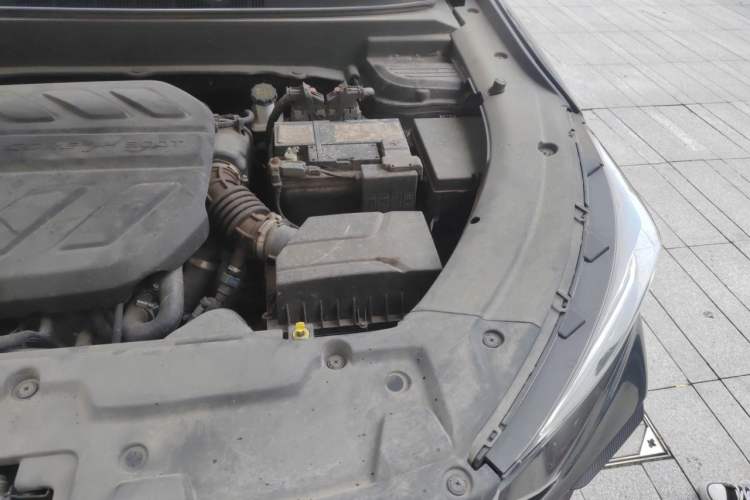 Used CHANGAN OSHAN X5 2021 1.5T DCT Flagship Edition Engine Bay Left