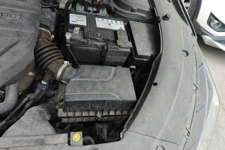 Used CHANGAN OSHAN X5 2021 1.5T DCT Prestige Edition Engine Bay Left