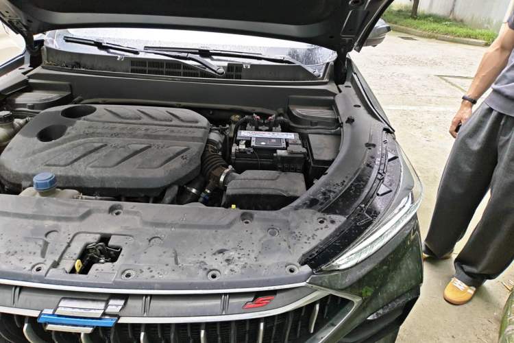 Used CHANGAN OSHAN X5 2021 1.5T DCT Flagship Edition Engine Bay Left