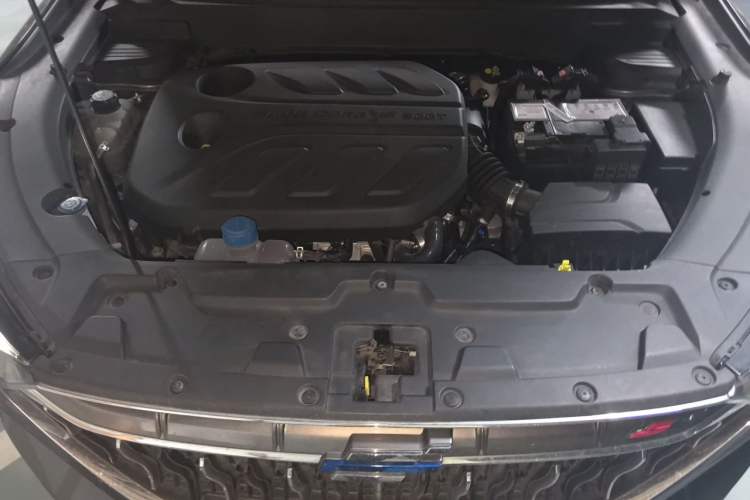 Used CHANGAN OSHAN X5 2021 1.5T DCT Flagship Edition Engine Bay
