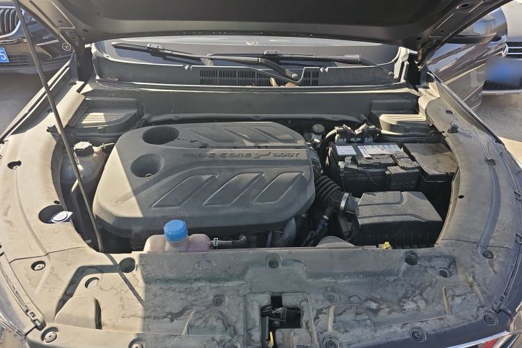 Used CHANGAN OSHAN X5 2021 1.5T DCT Prestige Edition Engine Bay