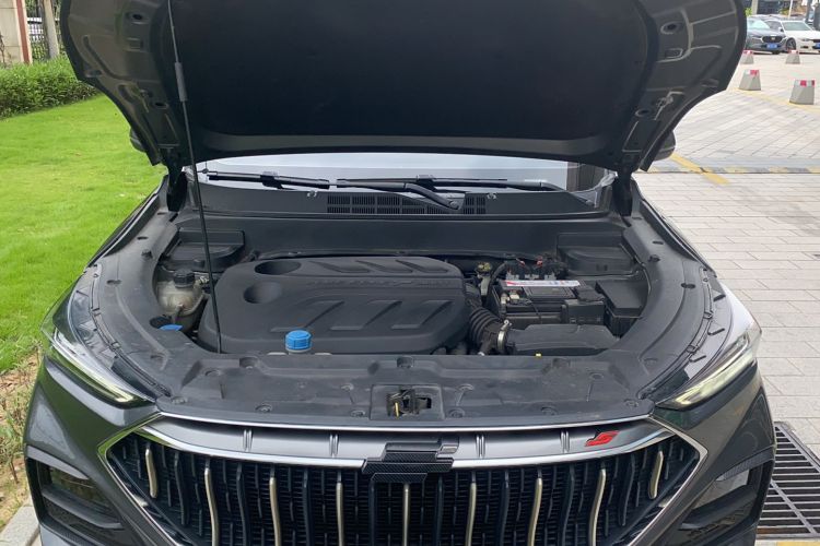 Used CHANGAN OSHAN X5 2021 1.5T DCT Prestige Edition Engine Bay