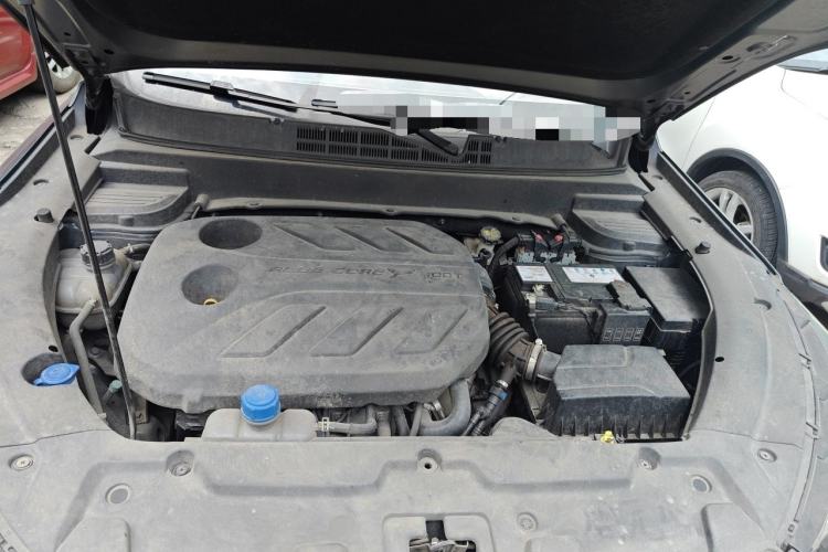 Used CHANGAN OSHAN X5 2021 1.5T DCT Prestige Edition Engine Bay