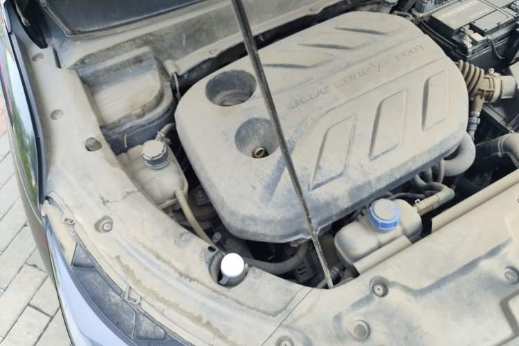 Used CHANGAN OSHAN X5 2021 1.5T DCT Flagship Edition Engine Bay Right