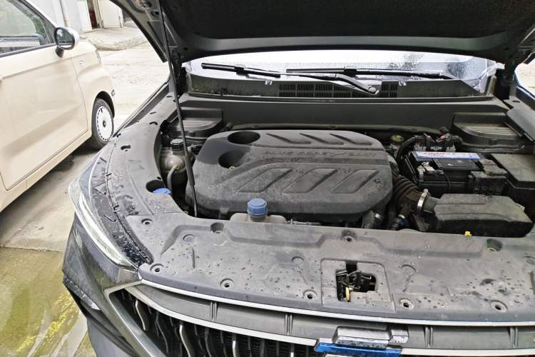 Used CHANGAN OSHAN X5 2021 1.5T DCT Flagship Edition Engine Bay Right