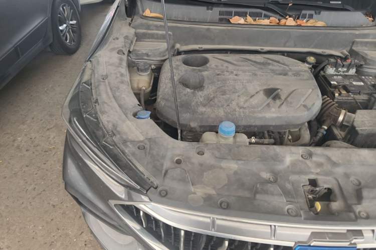 Used CHANGAN OSHAN X5 2021 1.5T DCT Prestige Edition Engine Bay Right
